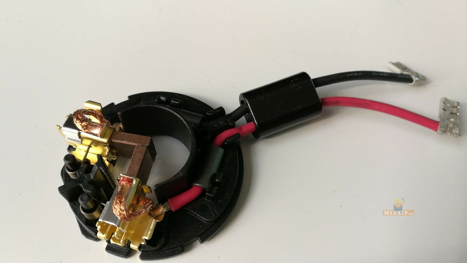 Щеткодержатель шуруповерта Makita DDF482RME 632F21-6